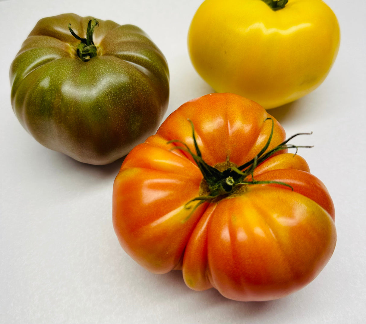 Tomatoes - Beef (Mixed Color Heirloom) - Lb - The Orchard
