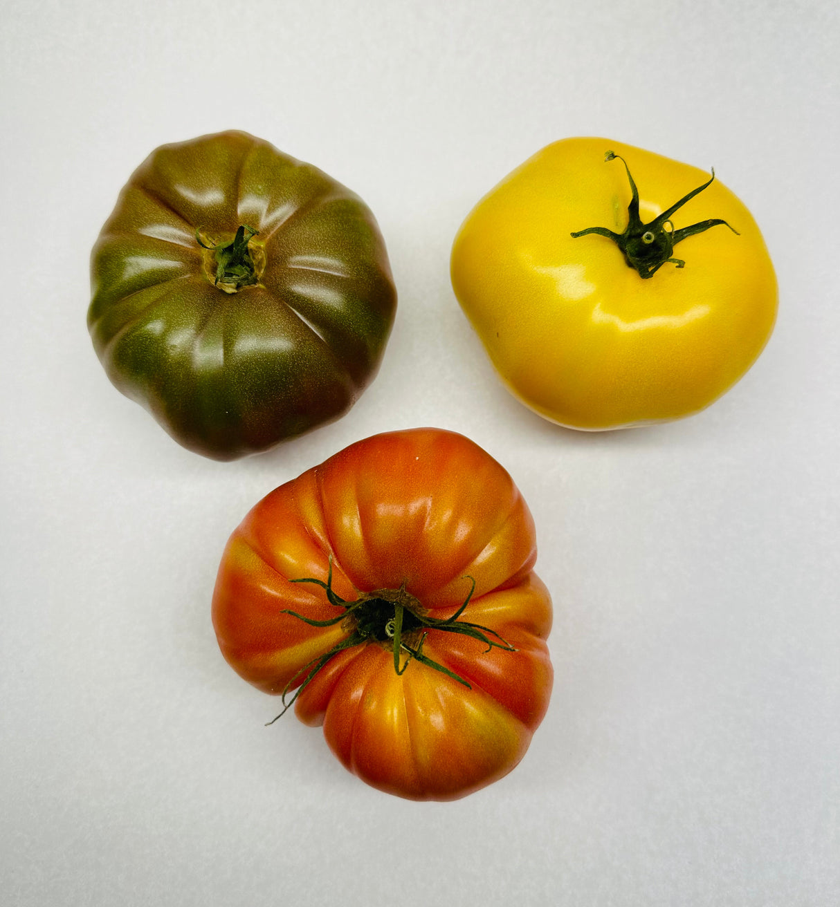 Tomatoes - Beef (Mixed Color Heirloom) - Lb - The Orchard